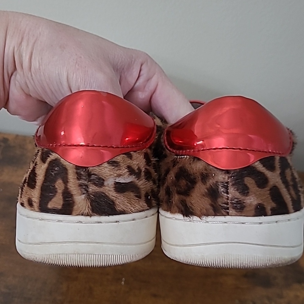 Johnston & Murphy White with Leopard Print & Red Patent Ankle Accent Sneaker 9.5 - Picture 5 of 9